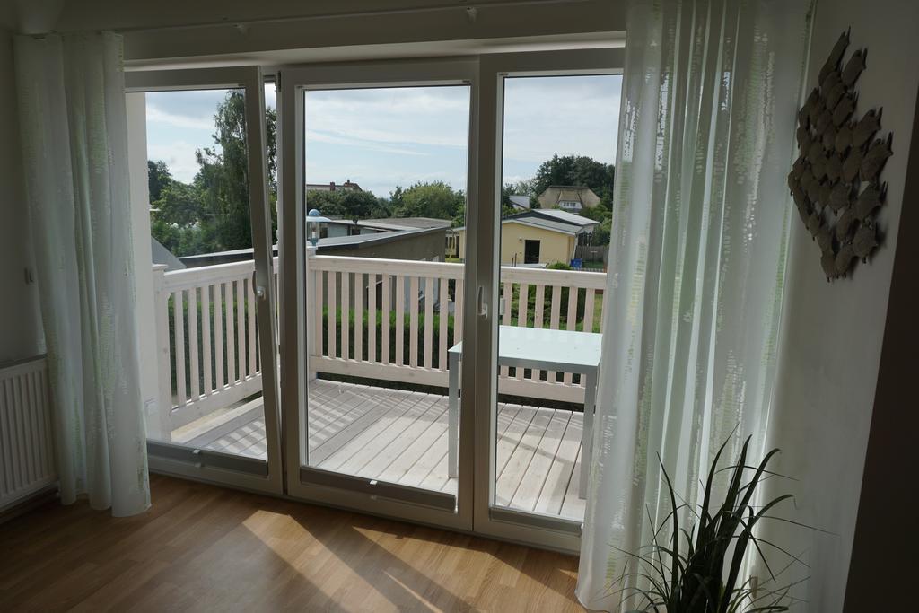 Ferienwohnungen Ruegen Findling Breege Exterior photo
