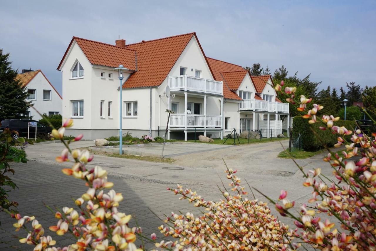 Ferienwohnungen Ruegen Findling Breege Exterior photo